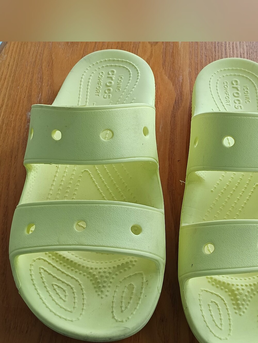 Crocs Slide Sandals - Light Yellow Size 10W 8M.